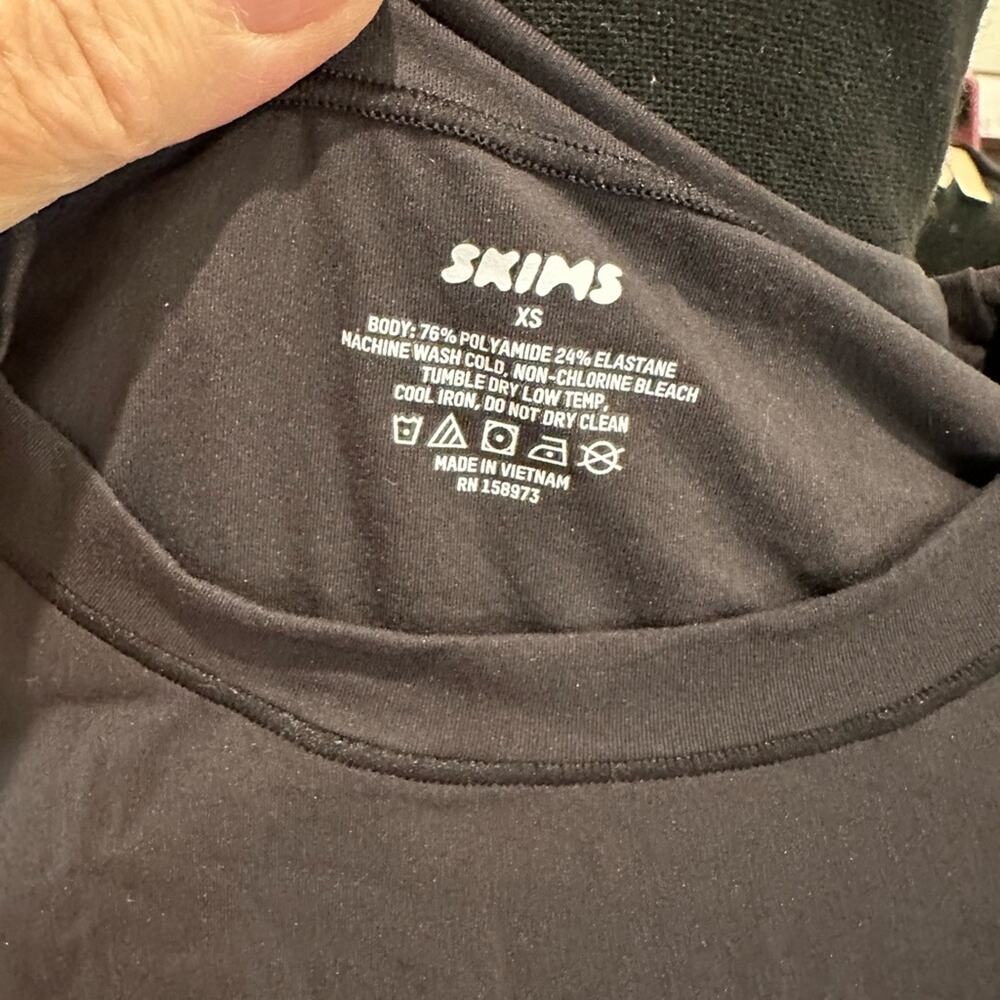 Skims Fits Everybody Crew Neck Long Sleeve Dress - Picture 5 of 11